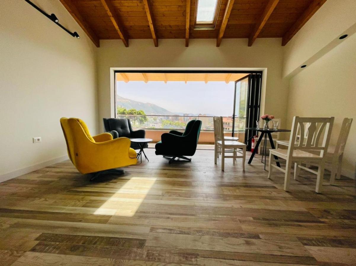 Adriatik Hotel Vlore Bagian luar foto